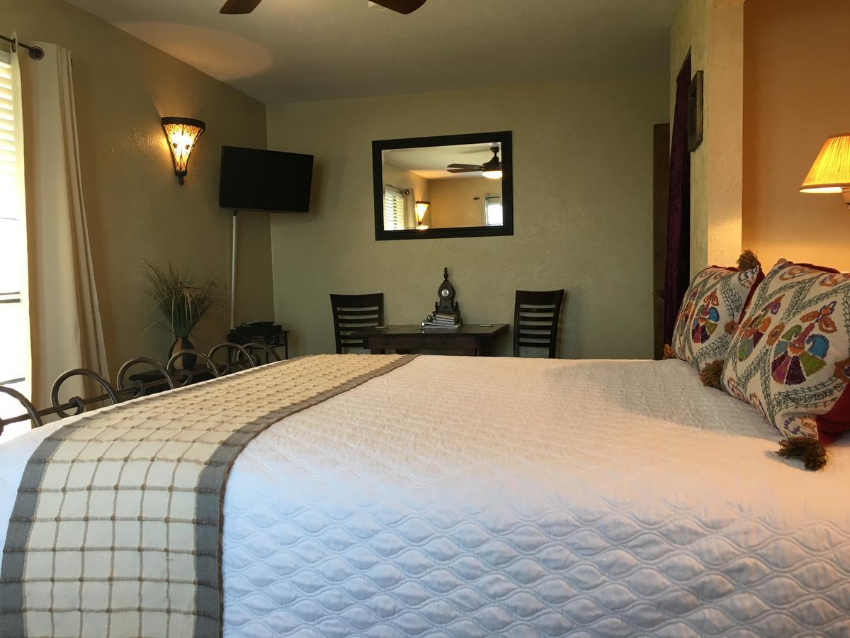 Lakehouse Bed And Breakfast Canyon Lake Extérieur photo