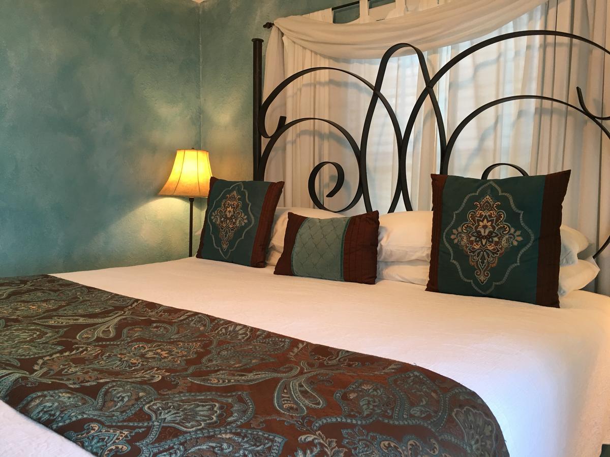 Lakehouse Bed And Breakfast Canyon Lake Extérieur photo