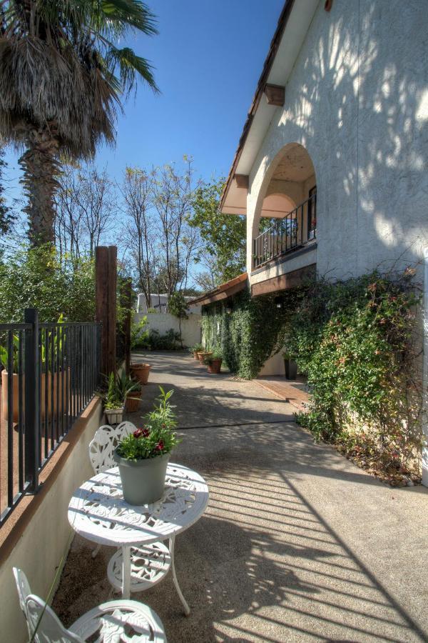 Lakehouse Bed And Breakfast Canyon Lake Extérieur photo