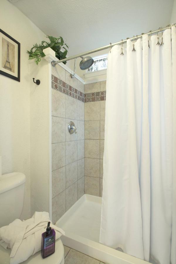 Lakehouse Bed And Breakfast Canyon Lake Extérieur photo